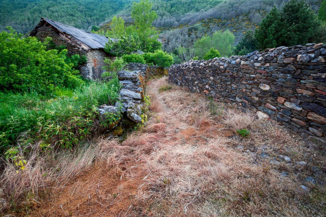 Aguas Frias III Villa La Omañuela Buitenkant foto